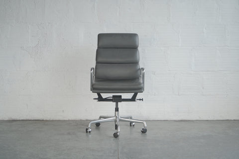 Eames Soft Pad Executive Chair